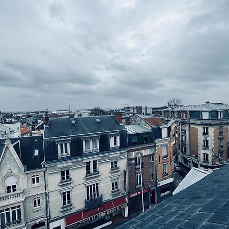Le Sacre, Au Pied De La Cathedrale Lejlighed Reims Eksteriør billede